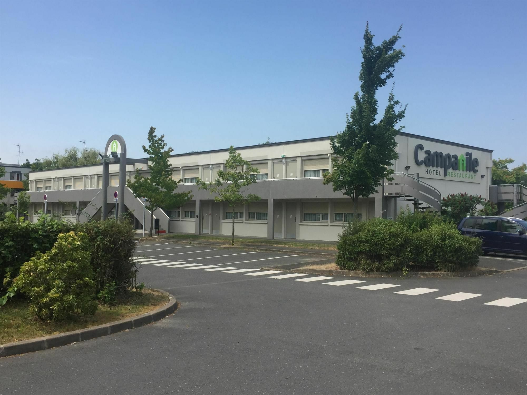 南特圣 - 塞巴斯蒂安 - 卢瓦尔河畔钟楼酒店 圣塞巴斯蒂安苏尔 外观 照片